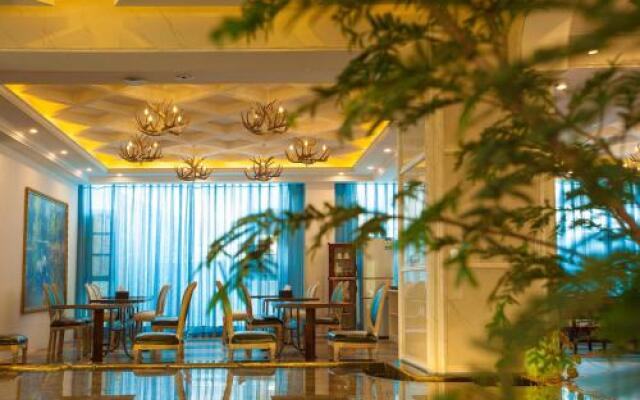 Dali Luzhoufan Seaview Hotel