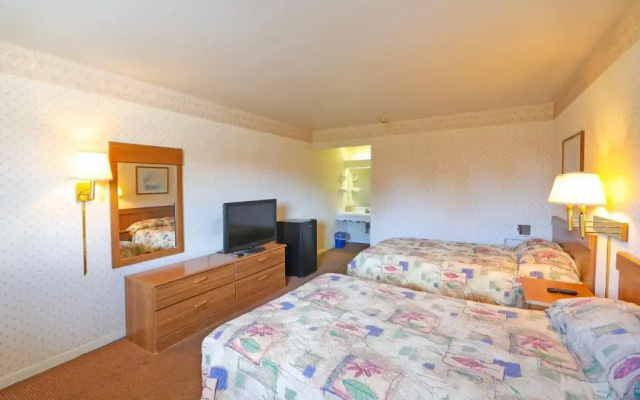 Hotel O Relax Inn Lewisburg near I-64