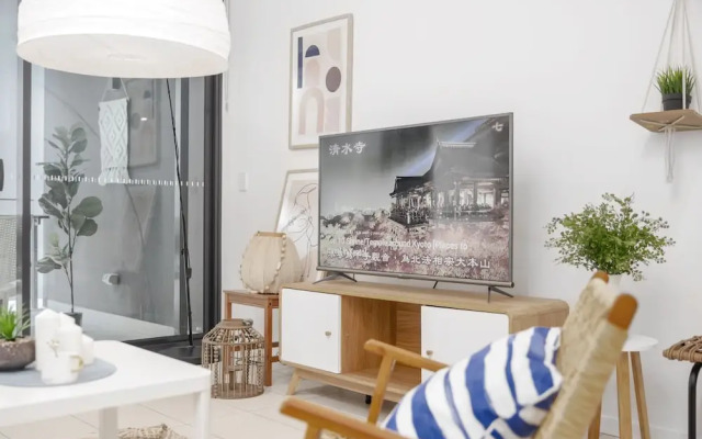 Airhome Southbank Riverside Tower