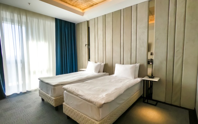 Union Plaza Hotel