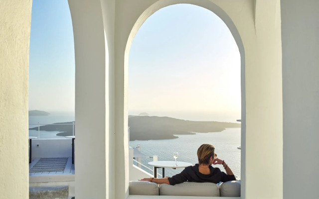 Cosmopolitan Suites