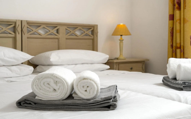 Charming Albufeira Apartment by Ideal Homes