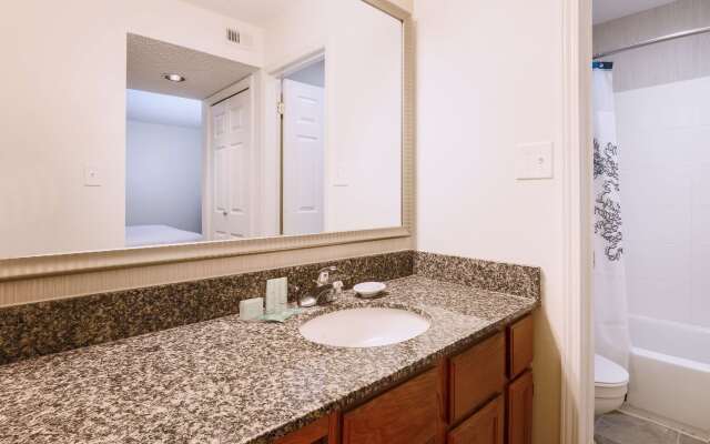 Hawthorn Suites by Wyndham Tinton Falls