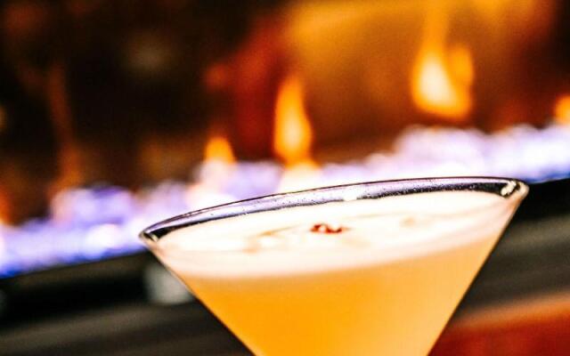 Delta Hotels by Marriott Cincinnati Sharonville