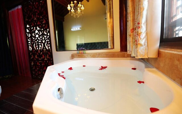 Lijiang Vientiane Lancuo Mosuo Inn