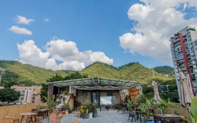 Jishan Bookstore·Tiantai River View Youth Hostel