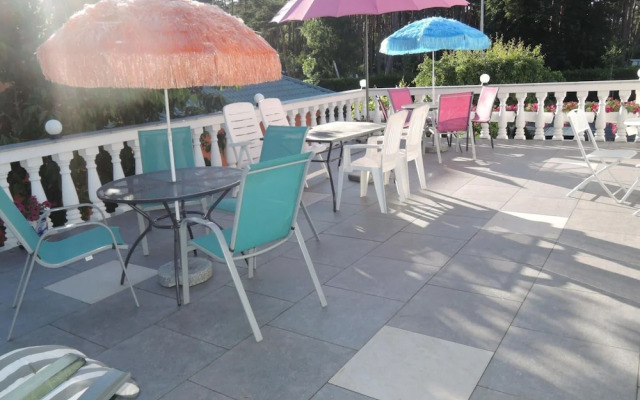 Holiday Home in Dziwnowek Near Clean Beach