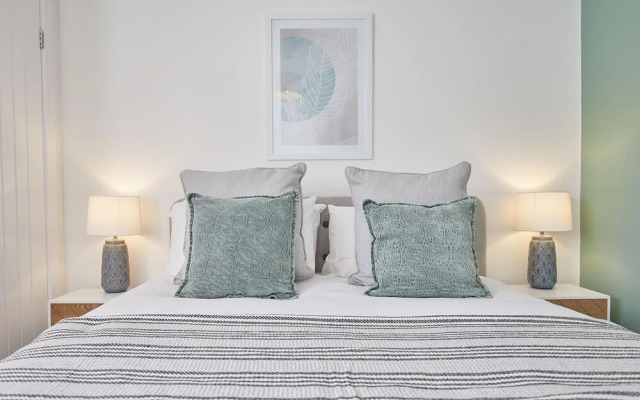 Host Stay Flat 4 Glenholme House