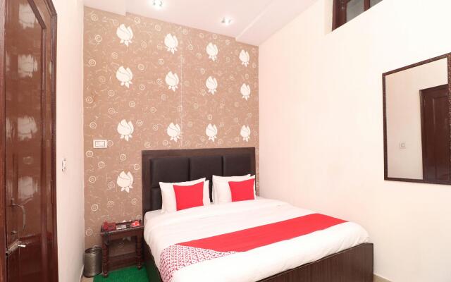 OYO 12664 Hotel Kailash Regency
