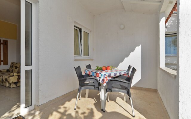 Apartment Neven 810