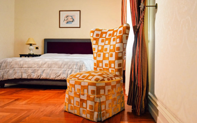 Al Centro Luxury Home