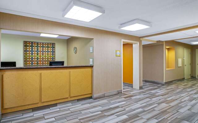 La Quinta Inn by Wyndham Auburn Worcester