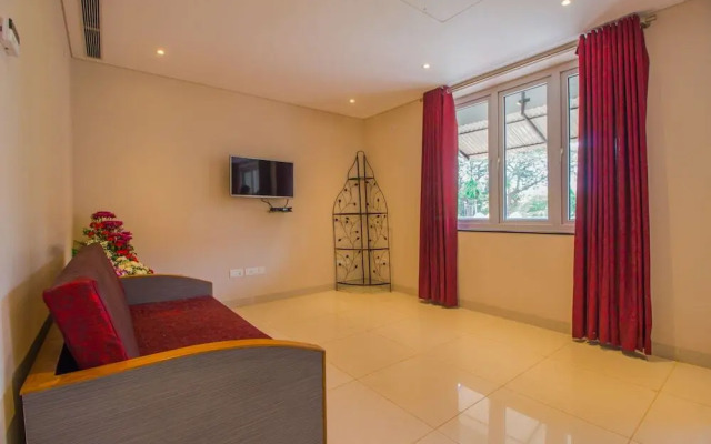 OYO Home 14986 Charming 1 BHK