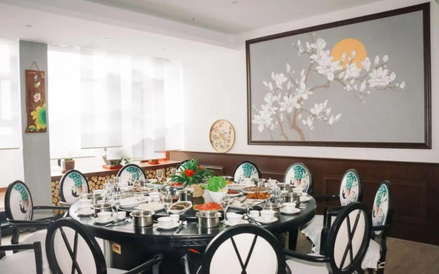 Jinghao Inn
