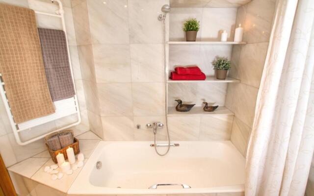 Athens luxurious apartment - sea view!