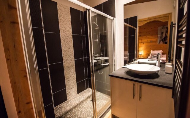 Le Savoy Luxury Private Apartment