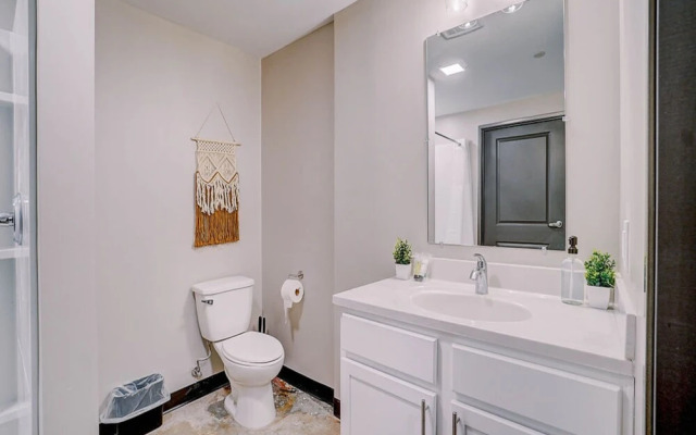 FRONTDESK Tower on Tenth Apts Birmingham