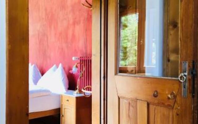 Stilvolle 3-Zimmer Wohnung in Jugendstilvilla