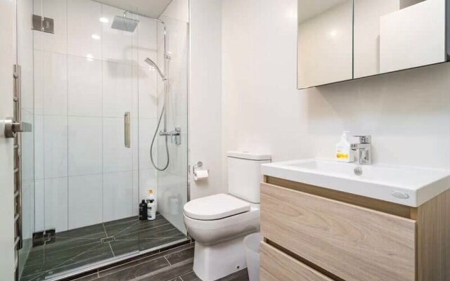 New Two Bedroom Apartment in CBD