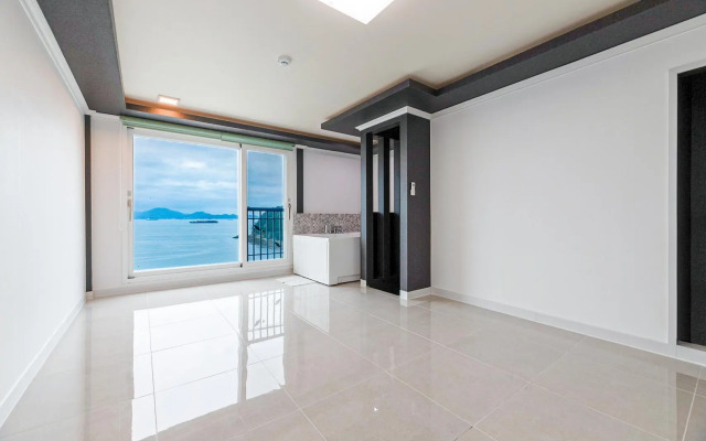 Namhae Modern Spa Pension