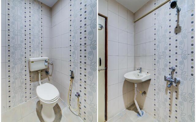 OYO 29345 Hotel Samrat