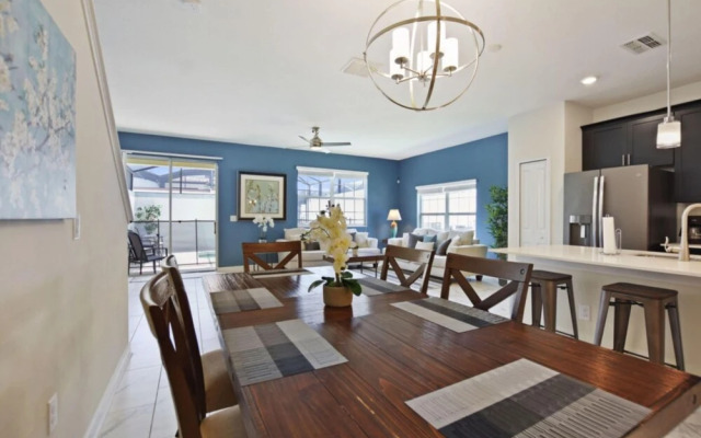 5BR ChampionsGate Town Home