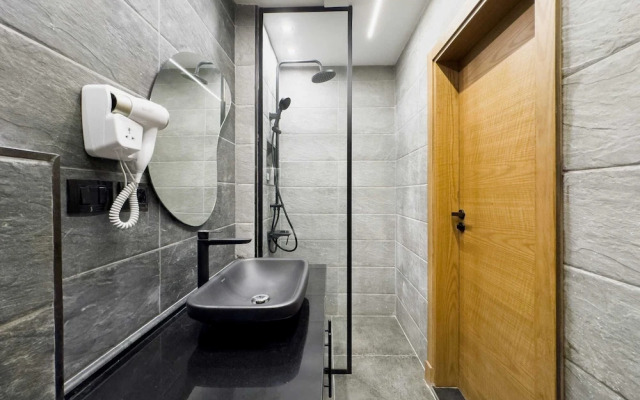 The 2bdr Obsidian Jacuzzi Stay 5min to CAI Airport
