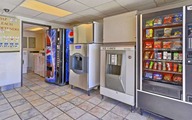 Motel 6 Maple Shade Township, NJ - Philadelphia - Mt Laurel