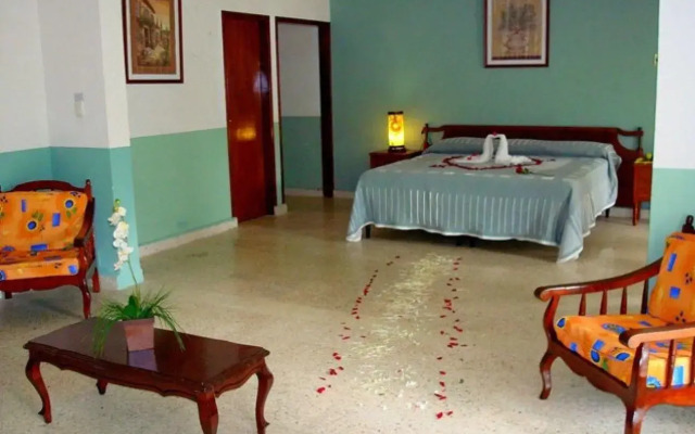 Hotel Playa Azul