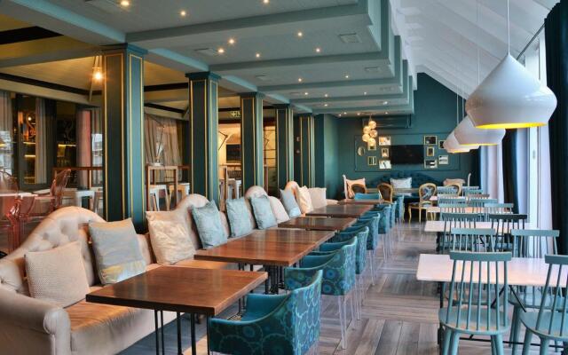 Peninsula All-Suite Hotel by Dream Resorts