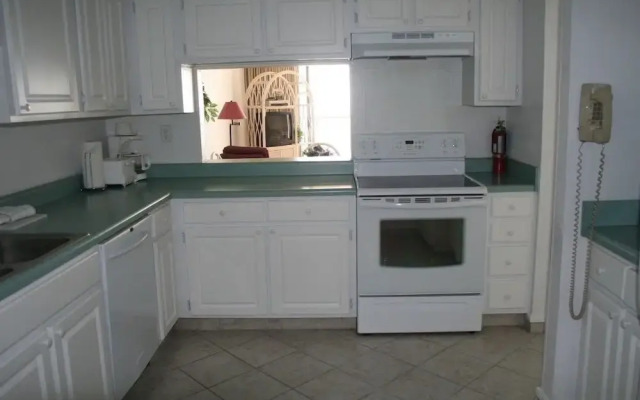 Club Regency in Regency Towers