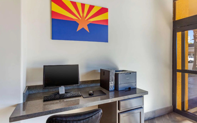 Quality Inn & Suites Goodyear - Phoenix West