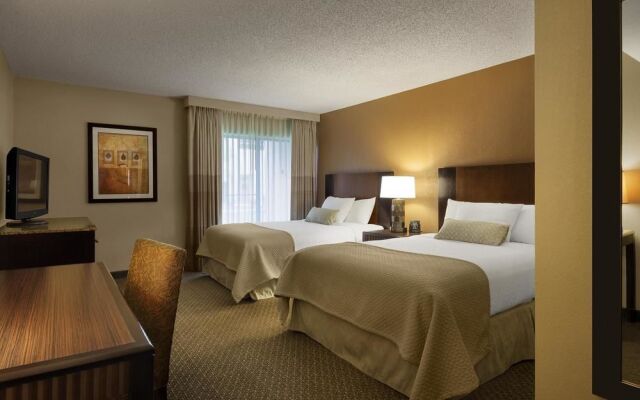 Embassy Suites Phoenix - Tempe
