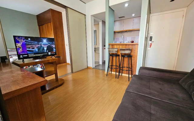 Flat Qi Ibirapuera com Sacada Uh-2307