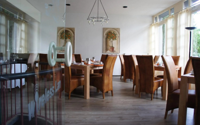 Hotel Am Schloss Broich