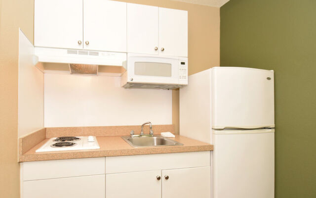 Extended Stay America - Kansas City - Shawnee Mission