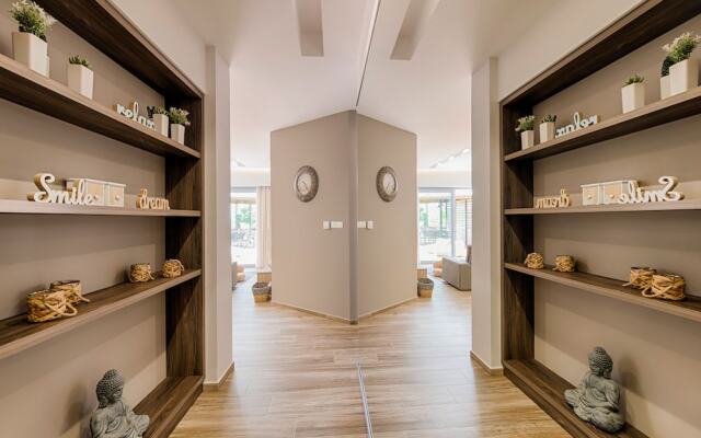 Nastazia Luxury Beach House