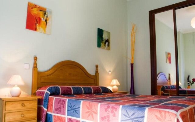 Dana Madrid Apartamentos