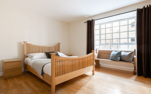 The Tower Bridge Escape - Modern & Bright 3BDR Apartment