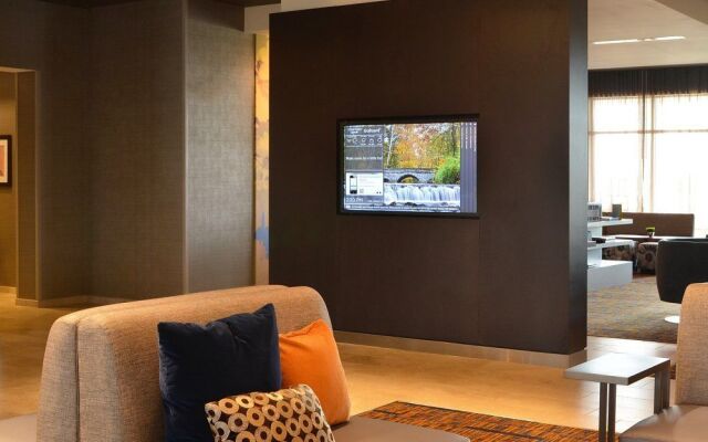 Courtyard Youngstown Canfield