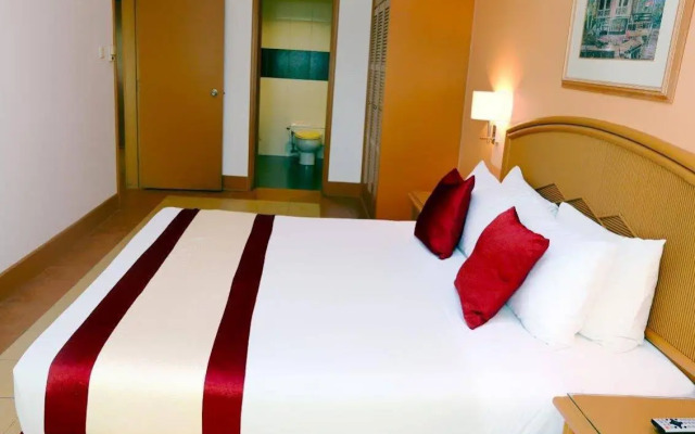 M Suites Hotel