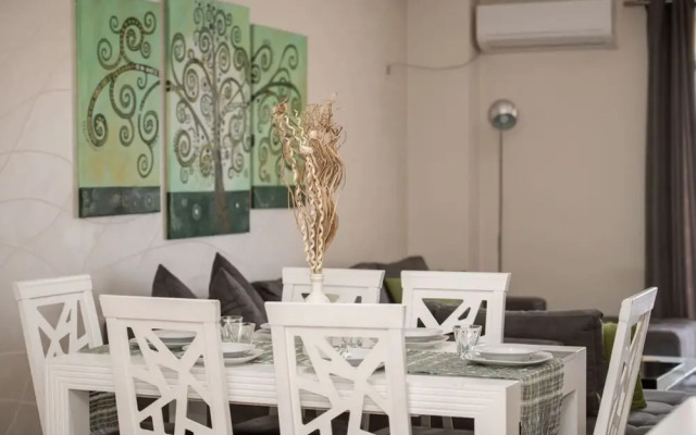The Downtown Apartment