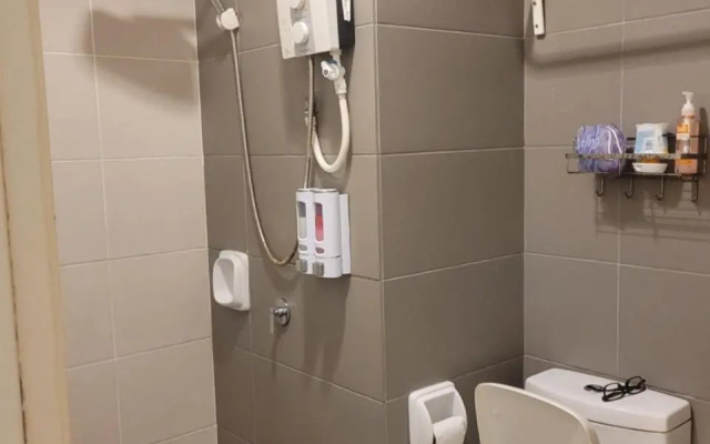 Seri Kembangan Facilities Level Free WIFI Cozy Home - 3Elements