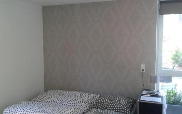 Apartment End