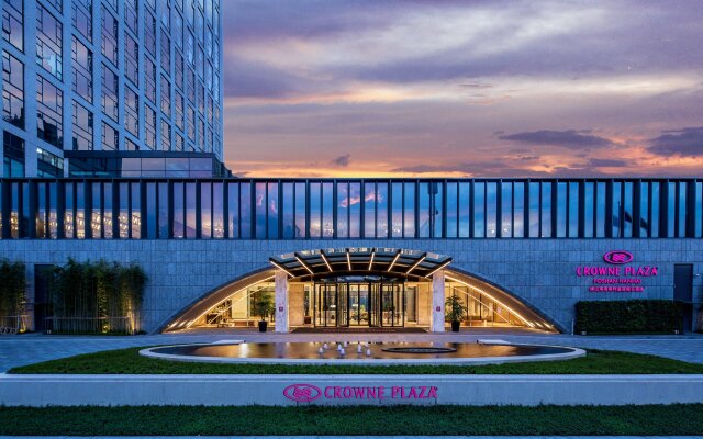 Crowne Plaza Foshan Nanhai, an IHG Hotel