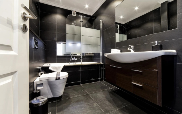 The Queen Luxury Apartments - Villa Fiorita