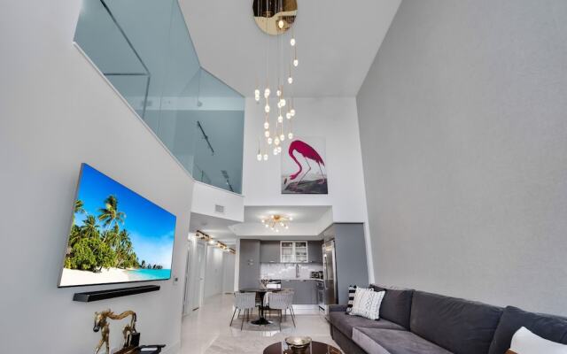 Sunbeam Plush 2 Story Loft