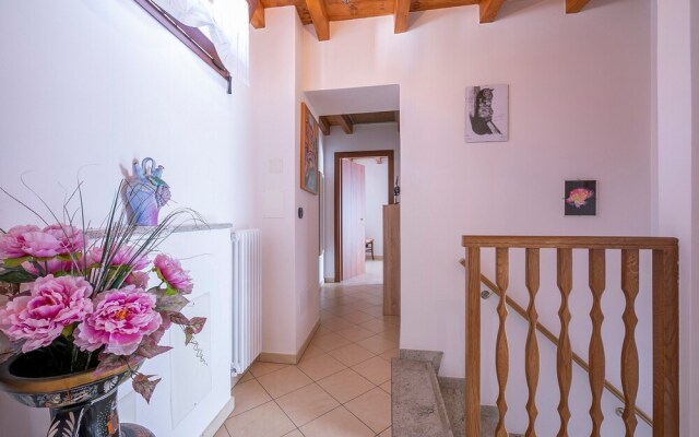 Casa Rondinelle in Castelveccana Old Town