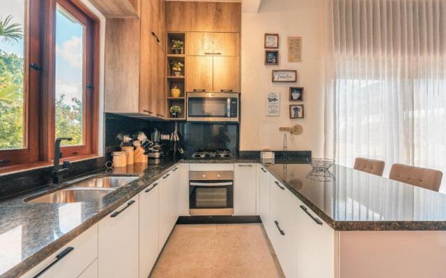 3BR Villa at Green Village AC1