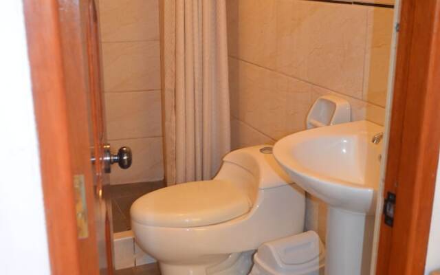 Hostal Apu Qhawarina